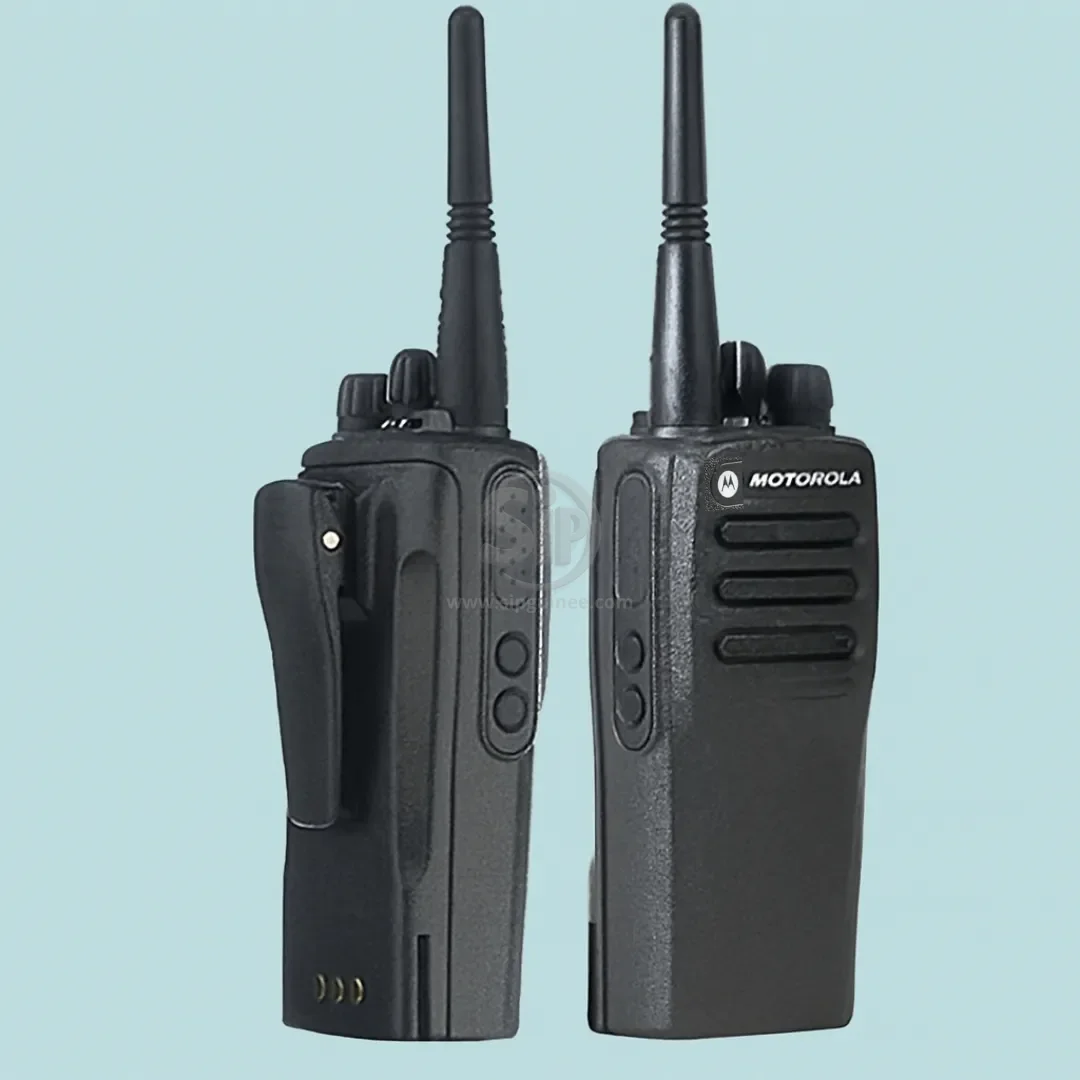 Radio Motorola DP1400 – VHF 136–174 MHz | 4W | Reconditionnée quasi neuve | Préprogrammée | Pack com